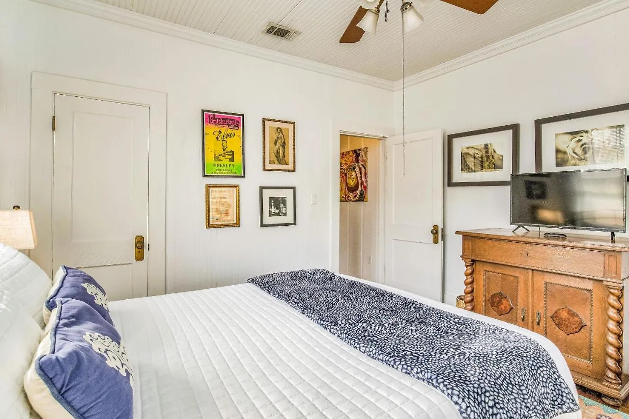 Sunnyside Cottage Pensacola Holiday home
