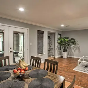 2-story With Game And Private Yard Pensacola